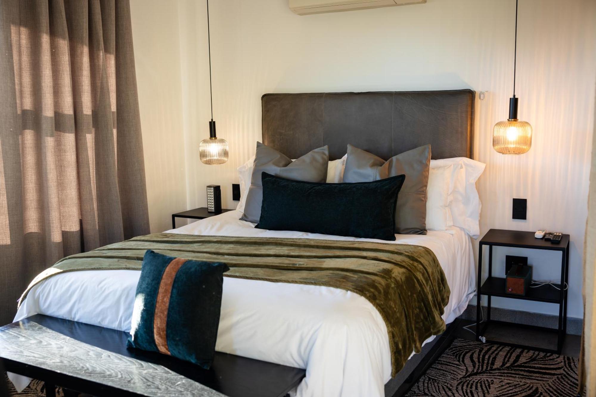 Wagyu Mountain Lodge Paarl Bagian luar foto