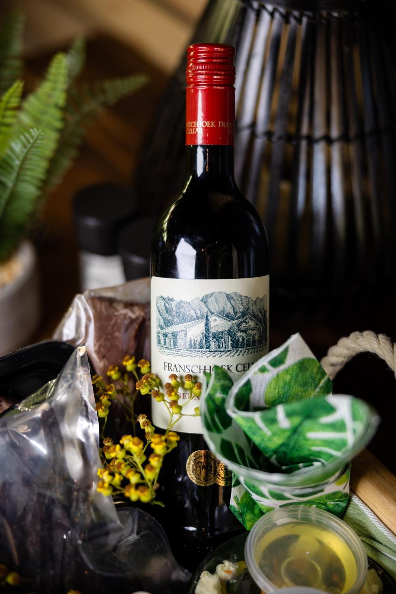 Wagyu Mountain Lodge Paarl Bagian luar foto